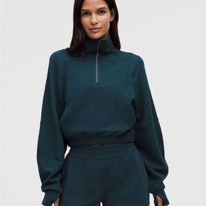 lululemon waffle knit cropped Scuba NWOT